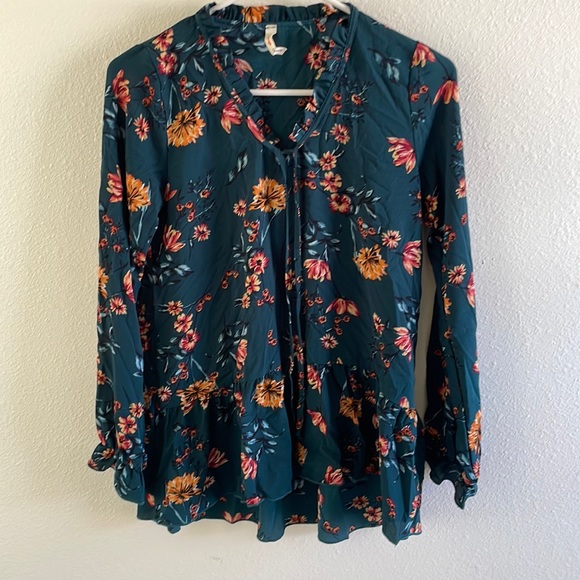 orange creek Tops - Orange Creek High-low women’s blouse